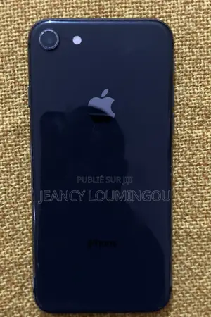Apple iPhone 8 64 GB Noir