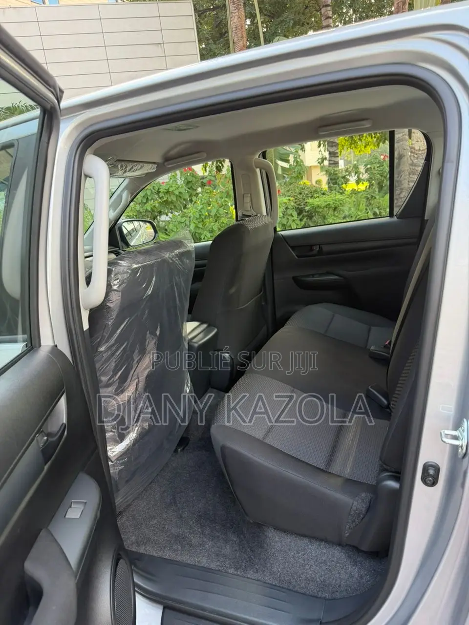 Neuf Toyota Hilux 2025 Gris