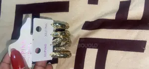 Boucles D’Oreilles