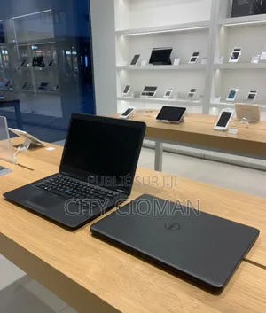 Neuf Dell Latitude 7450 8GB Intel Core I7 HDD+SSD 500GB