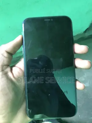 Apple iPhone 11 64 GB Noir