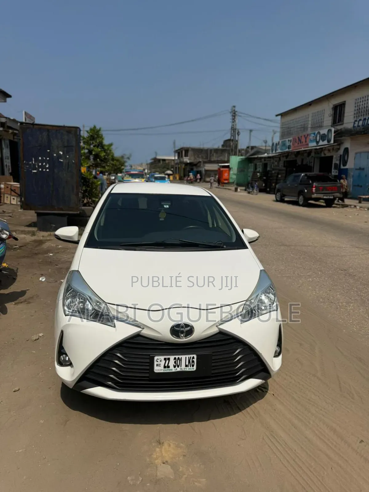 Toyota Vitz 1.3 AWD 5dr 2019 Blanc