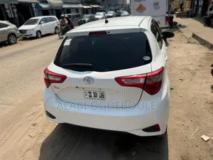 Toyota Vitz 1.3 AWD 5dr 2019 Blanc