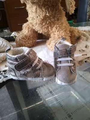 Chausssure Bébé 0-4 Mois Grise Dorée