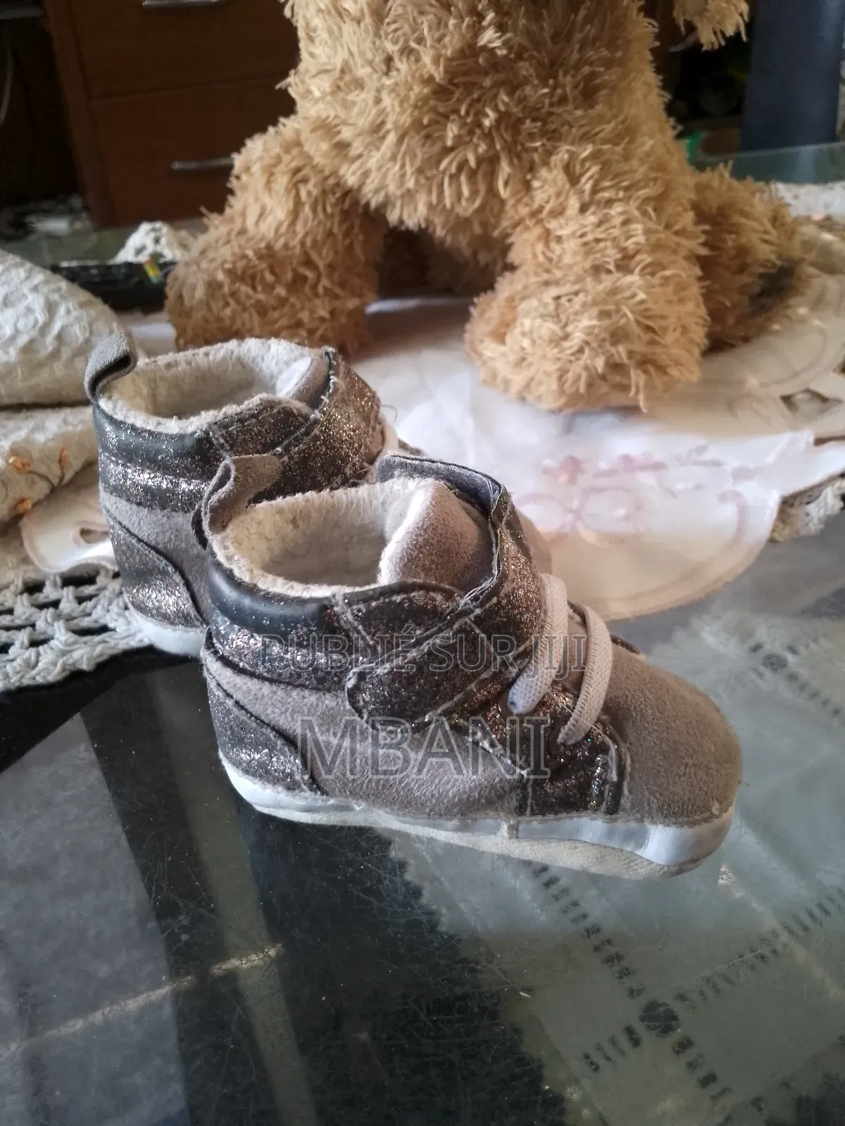 Chausssure Bébé 0-4 Mois Grise Dorée