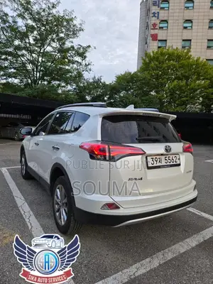 Toyota RAV4 LE AWD (2.5L 4cyl 6A) 2016 Blanc