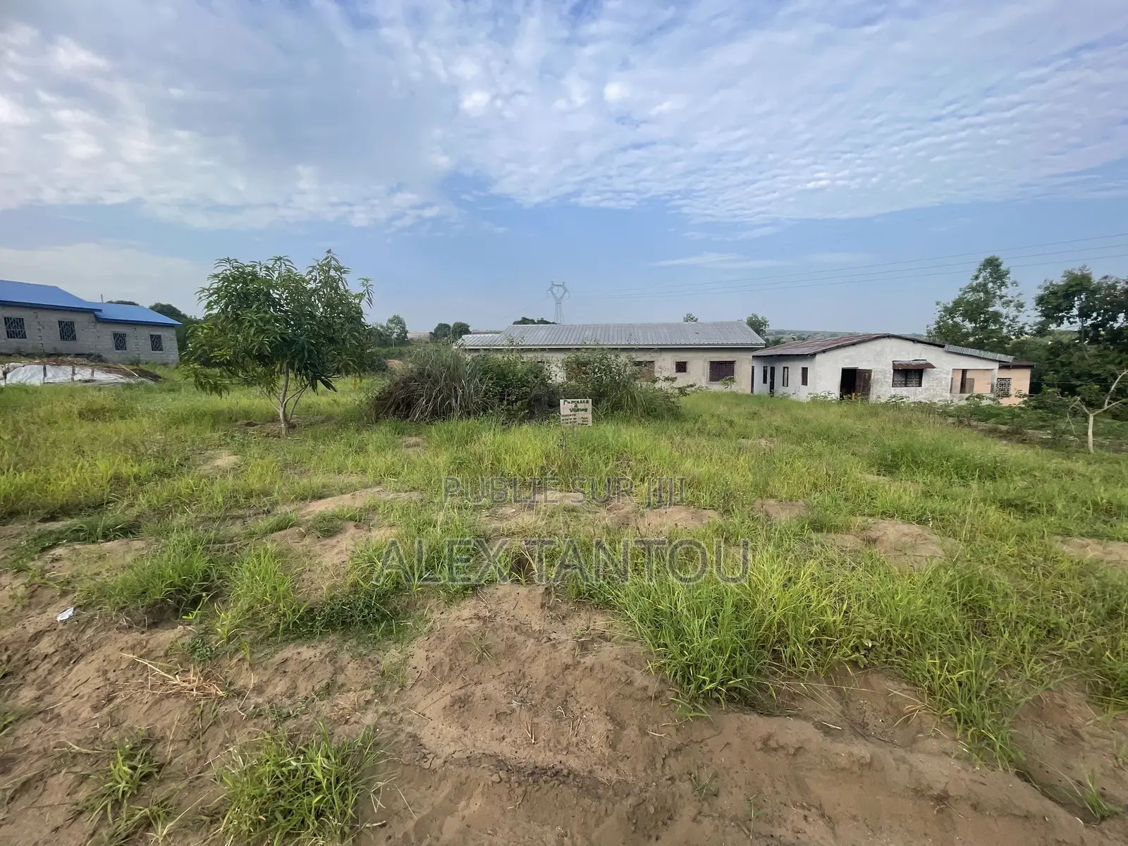 Parcelle Entière Vide À Vendre