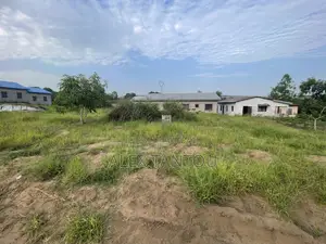 Parcelle Entière Vide À Vendre