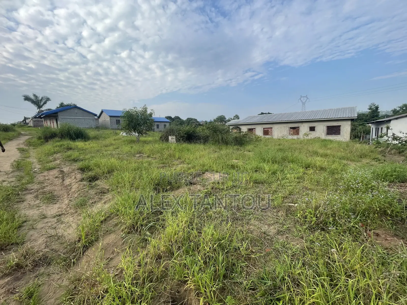 Parcelle Entière Vide À Vendre