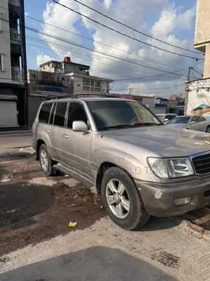 Toyota Land Cruiser 2010 Doré