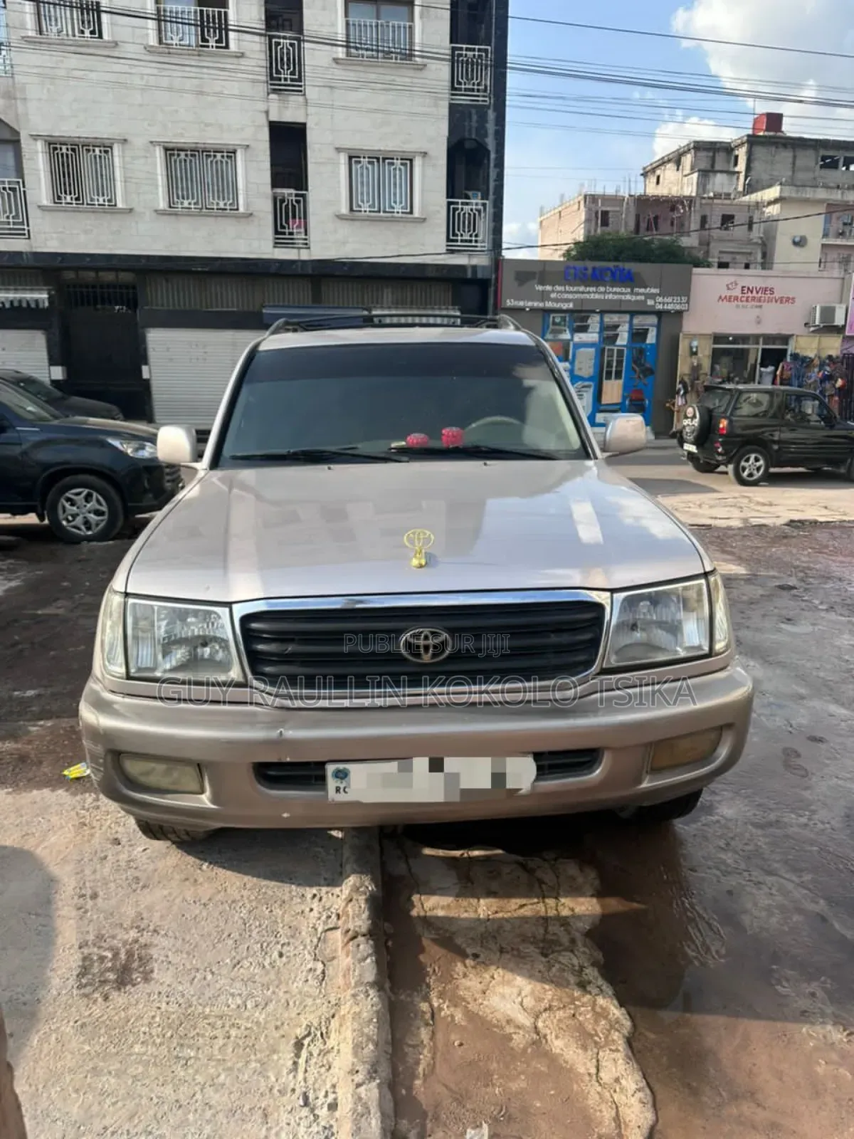 Toyota Land Cruiser 2010 Doré