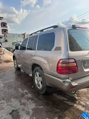 Toyota Land Cruiser 2010 Doré
