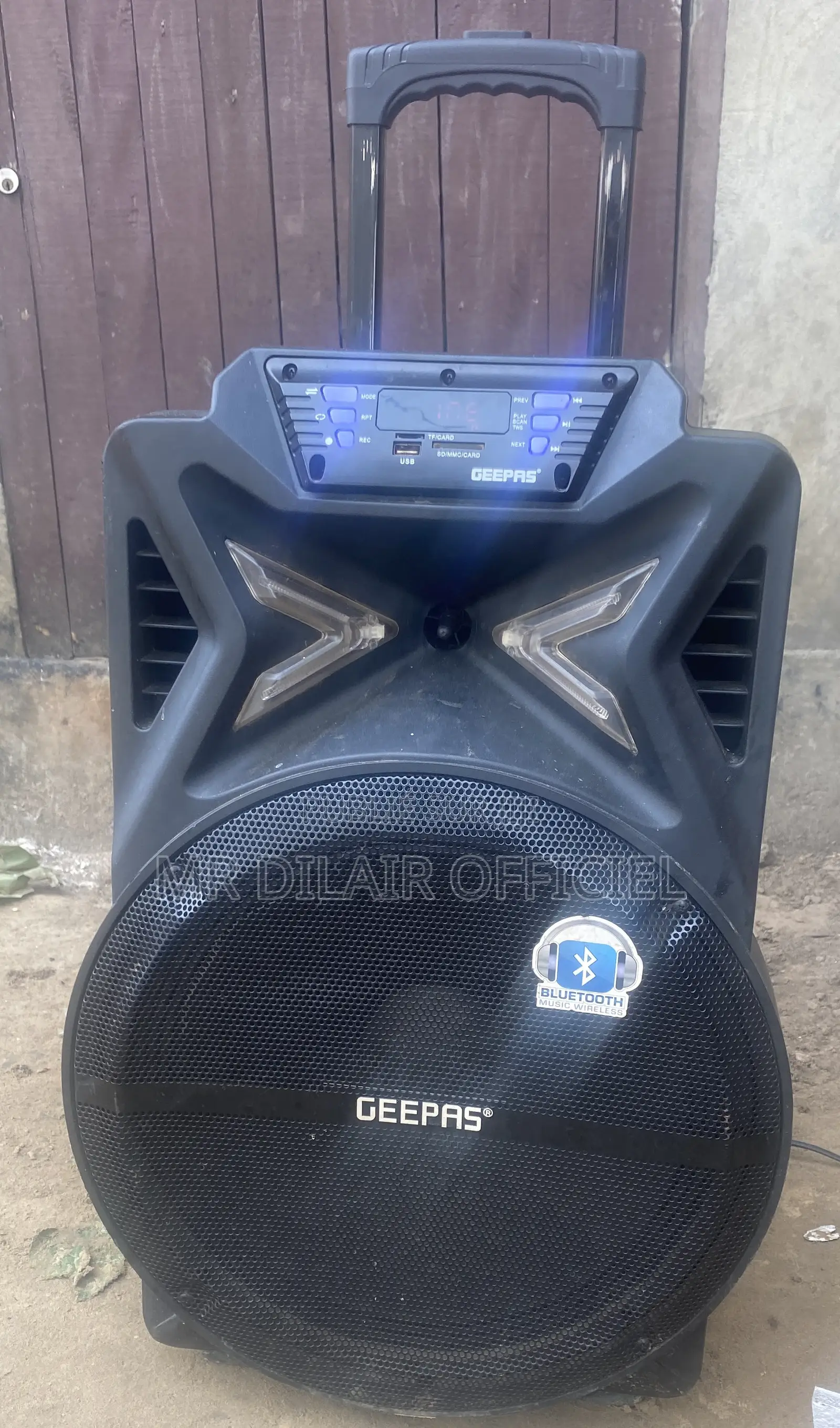 Baffles Amplifier (Geepas)