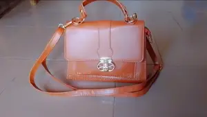 Sac À Main Très Chic Et Élégant Pour Femmes