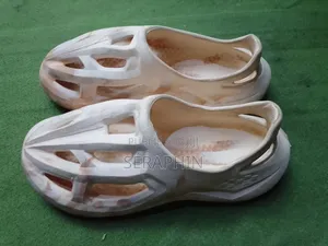 Sandales Très Pratiquable