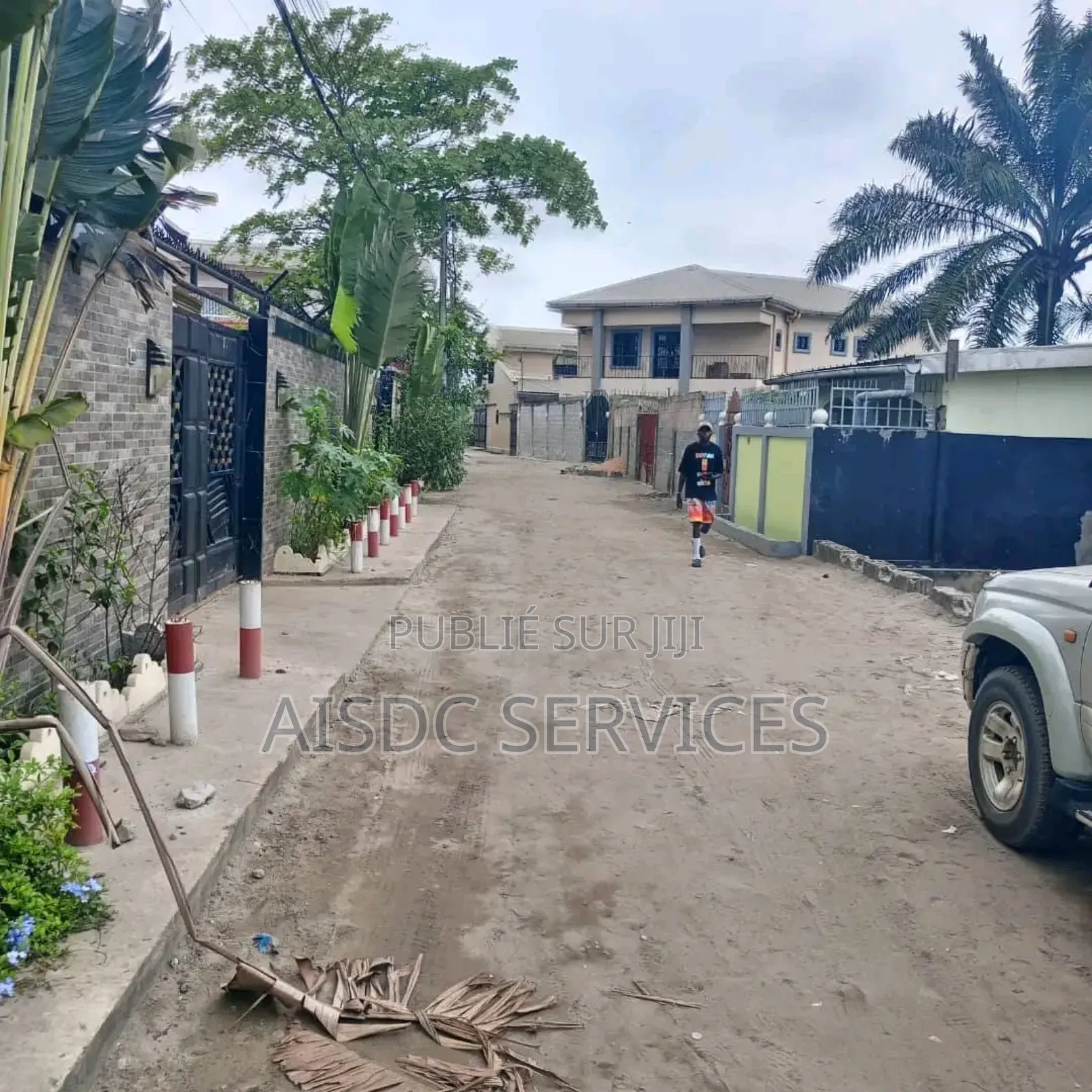 2chbre Maison dans Aisdc, Loandjili à Vendre