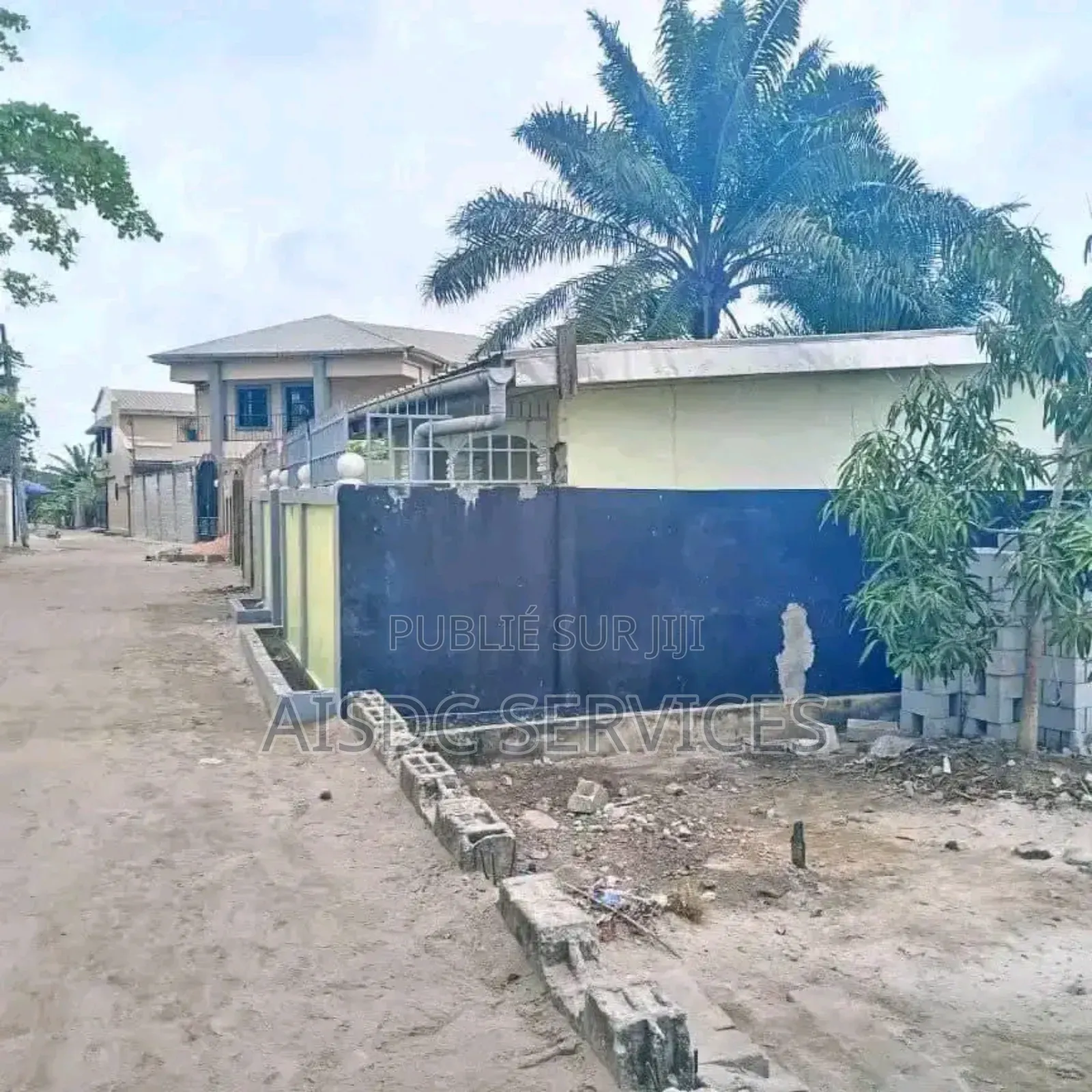 2chbre Maison dans Aisdc, Loandjili à Vendre