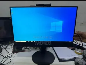 Lenovo ThinkCentre M810z AIO 8GB Intel Core I5 HDD+SSD 750GB