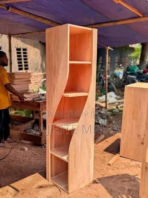 Menuiserie À Pointe Noire