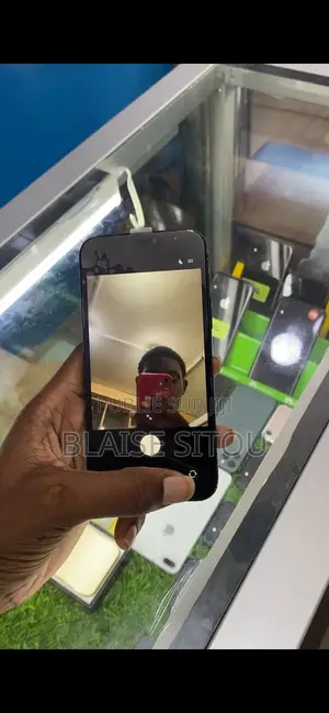 Apple iPhone 12 64 GB Autre