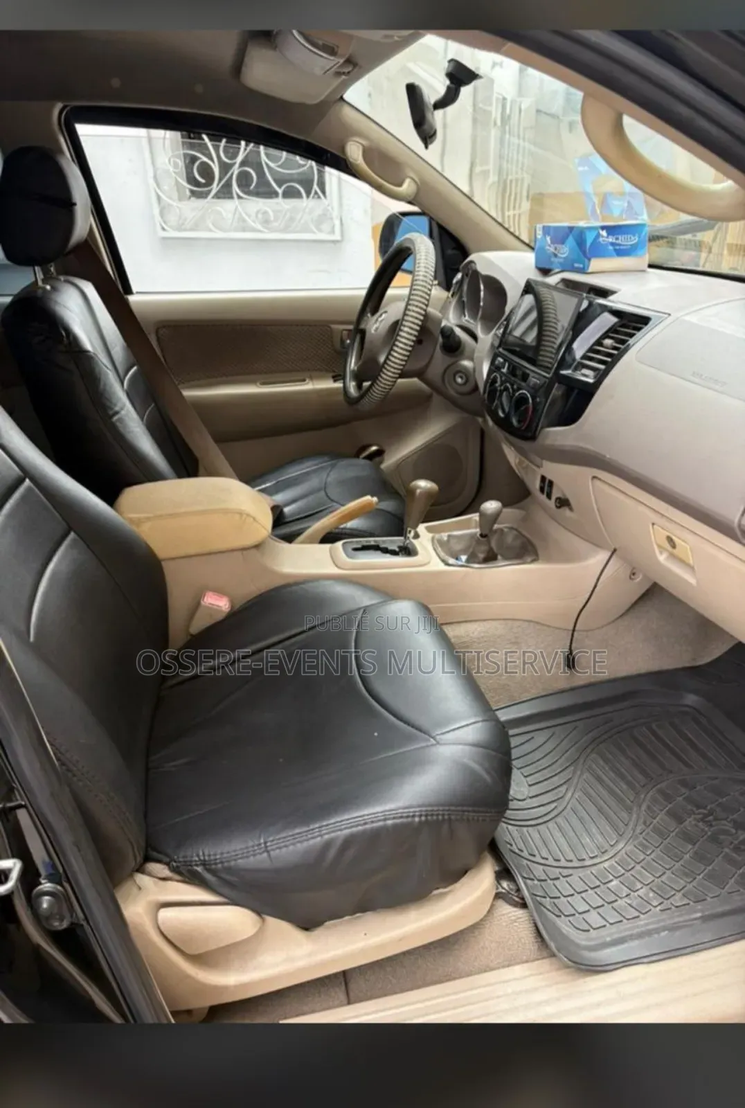 Toyota RAV4 XLE Premium 2025 Blanc