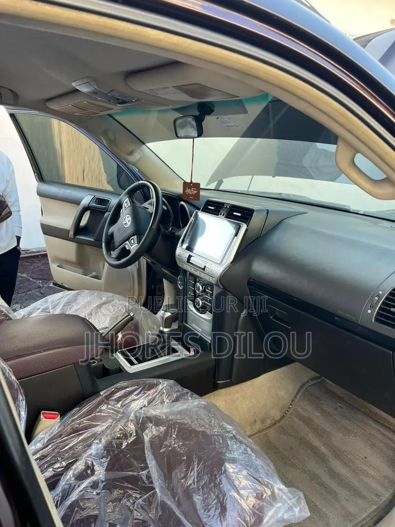 Toyota Land Cruiser Prado 2.8 2019 Noir