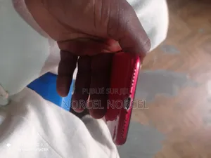 Apple iPhone SE (2022) 64 GB Rouge