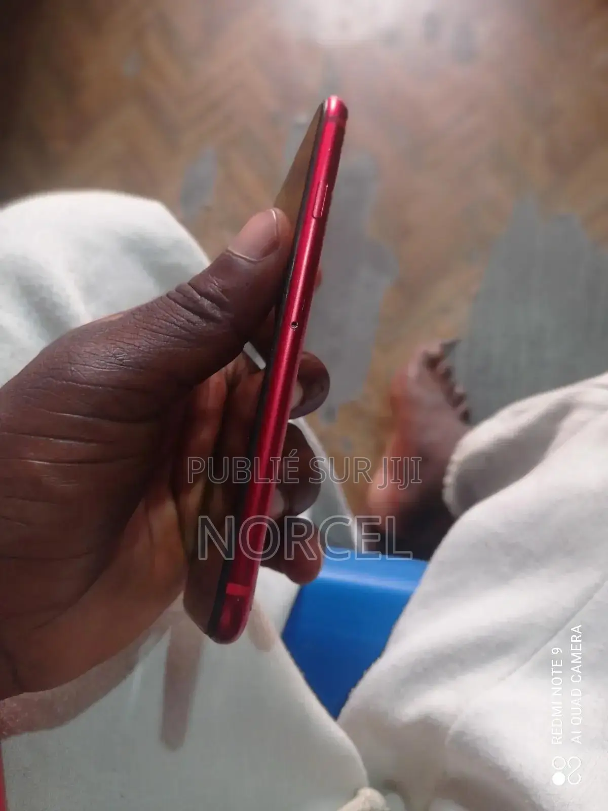 Apple iPhone SE (2022) 64 GB Rouge