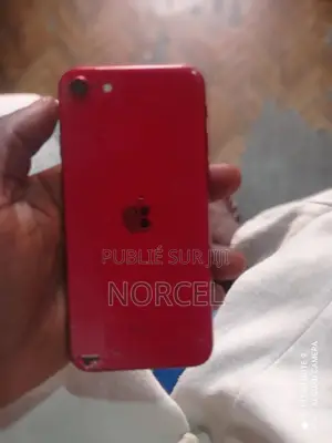 Apple iPhone SE (2022) 64 GB Rouge