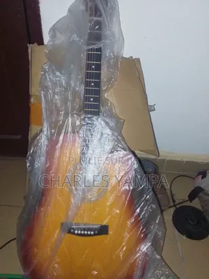 Voici Une Guitare a Bon Prix
