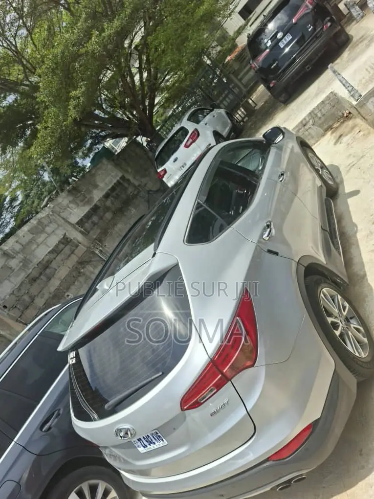 Honda Accord Touring 4dr Sedan FWD (3.5L 6cyl 6A) 2013 Gris