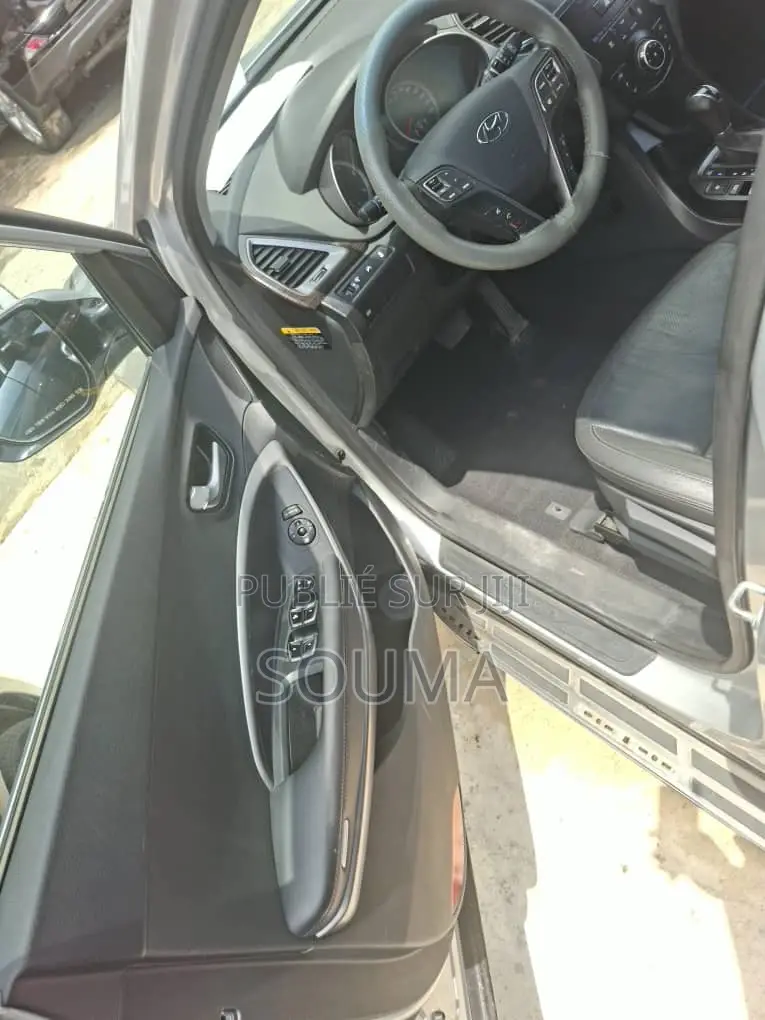 Honda Accord Touring 4dr Sedan FWD (3.5L 6cyl 6A) 2013 Gris