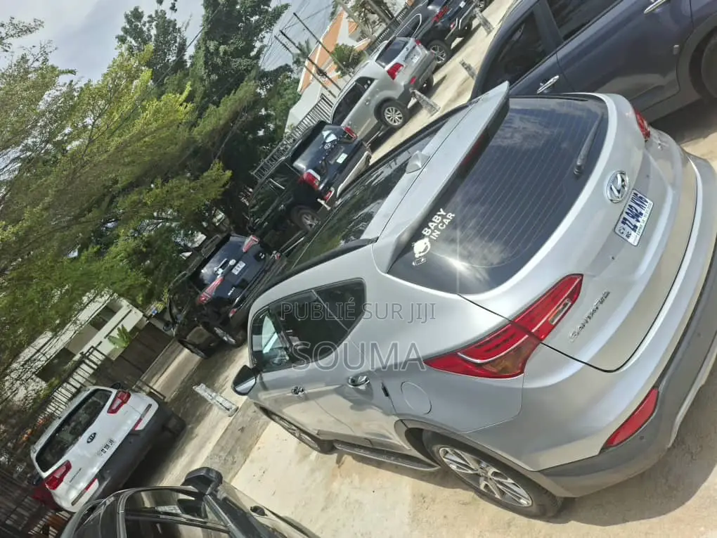 Honda Accord Touring 4dr Sedan FWD (3.5L 6cyl 6A) 2013 Gris