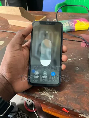 Apple iPhone 13 256 GB Or rose