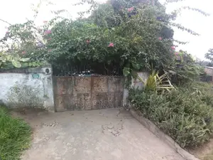 3chbre Maison dans Bacongo à Vendre