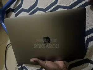 Nouveau Apple MacBook 2017 8GB Intel Core i5 HDD+SSD 256GB