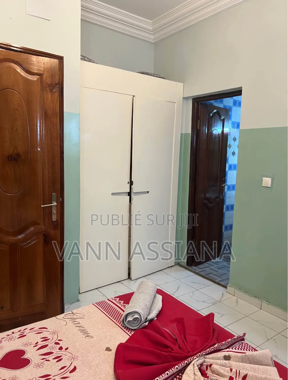 Furnished 2chbre Appartement dans Pointe-Noire à Louer