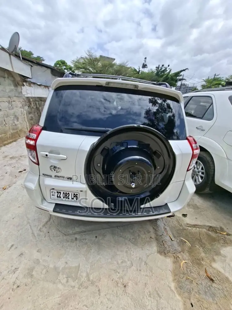 Toyota RAV4 Automatic 2003 Blanc