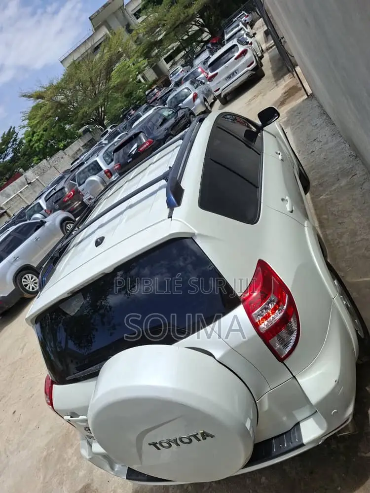 Toyota RAV4 Automatic 2003 Blanc