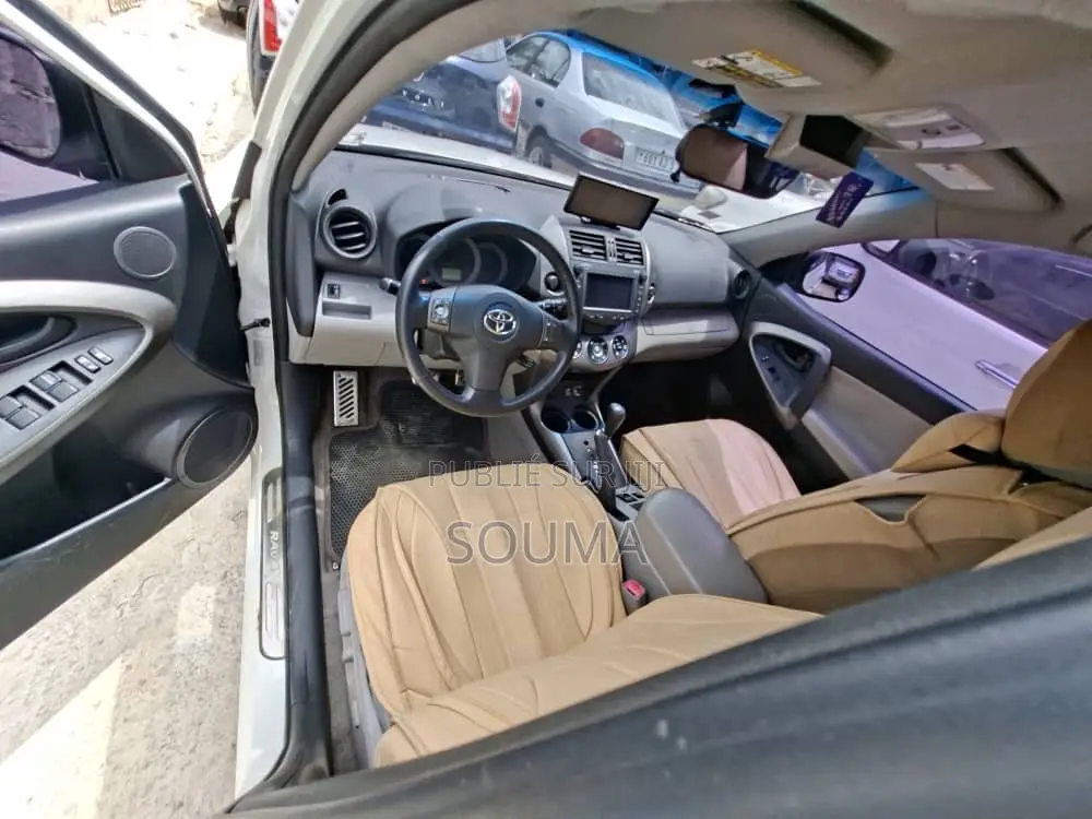 Toyota RAV4 Automatic 2003 Blanc