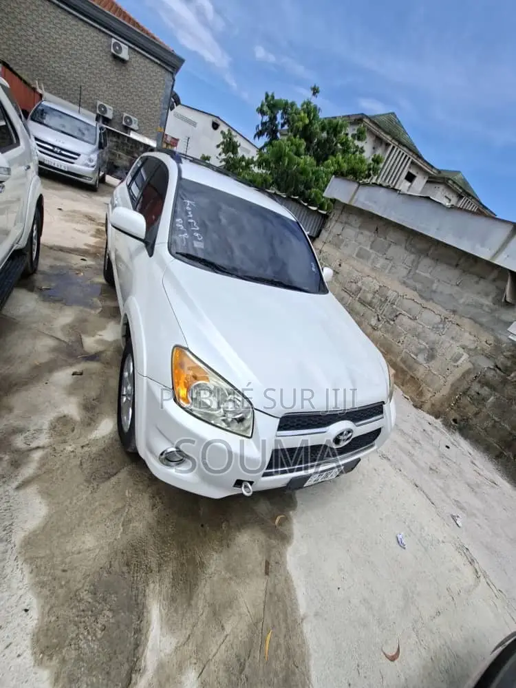 Toyota RAV4 Automatic 2003 Blanc