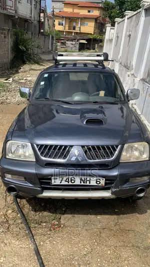 Mitsubishi L200 Double Cab 2.4 4WD 2000 Bleu