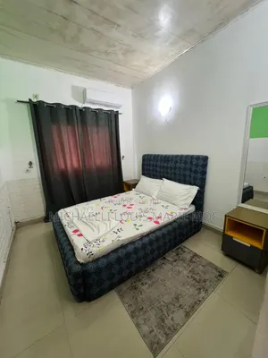 Furnished 2chbre Appartement dans Wharf, Lumumba à Louer