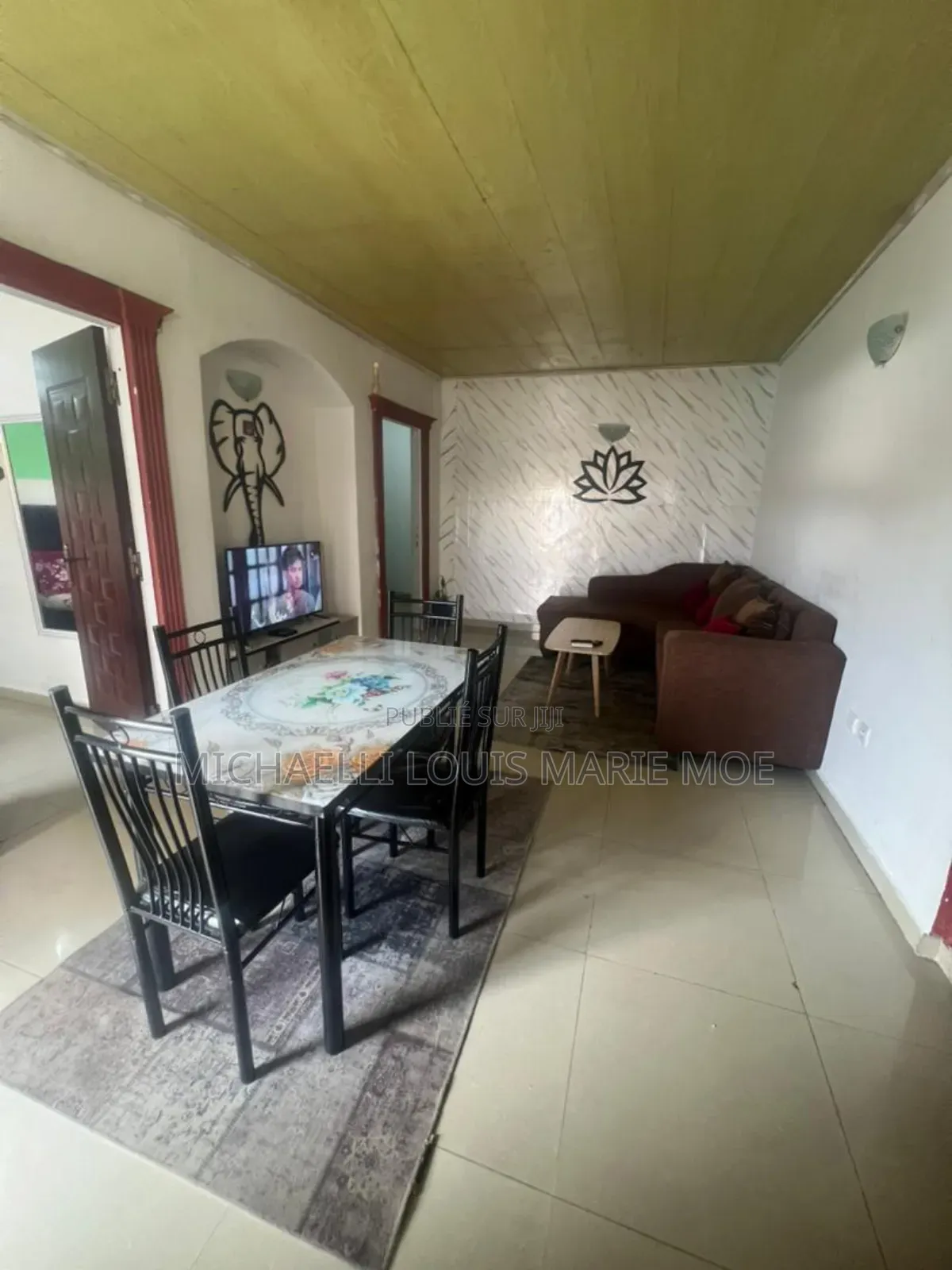 Furnished 2chbre Appartement dans Wharf, Lumumba à Louer