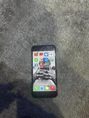 Apple iPhone 6s 32 GB Gris