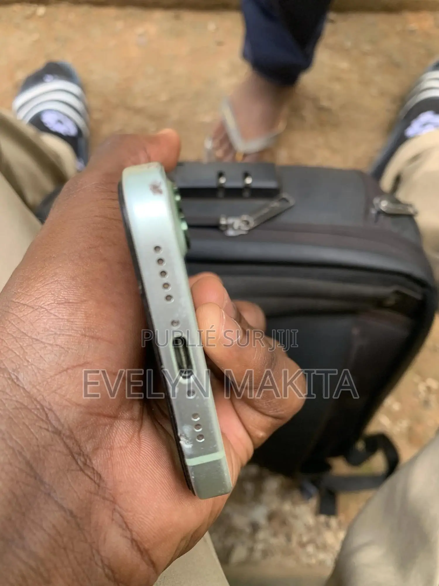 Apple iPhone 15 128 GB Vert