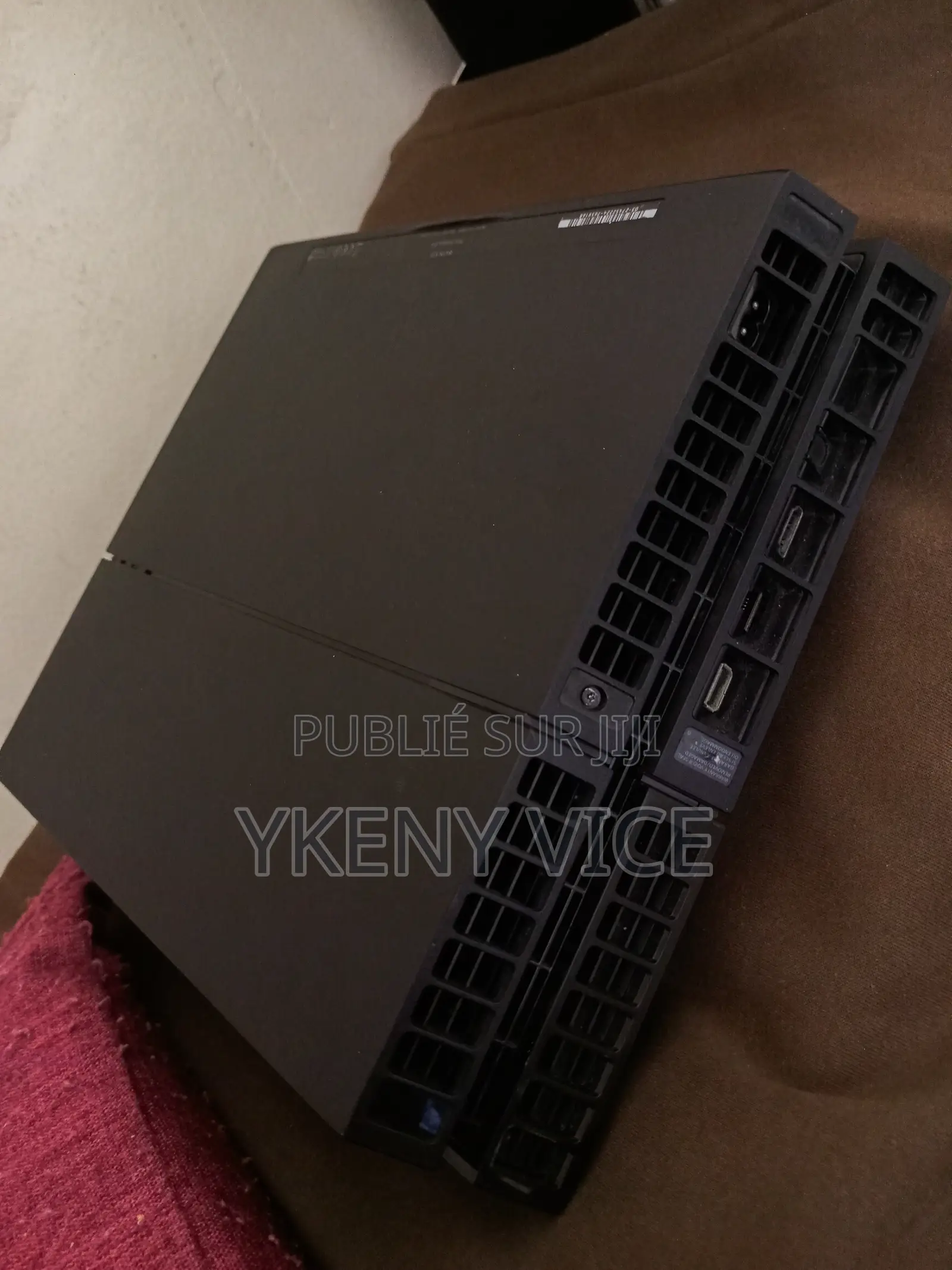 Ps4 Slim Non Craqué 6 Jeux + Cassette Offerte