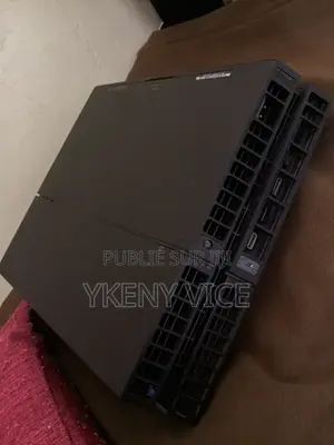 Ps4 Slim Non Craqué 6 Jeux + Cassette Offerte