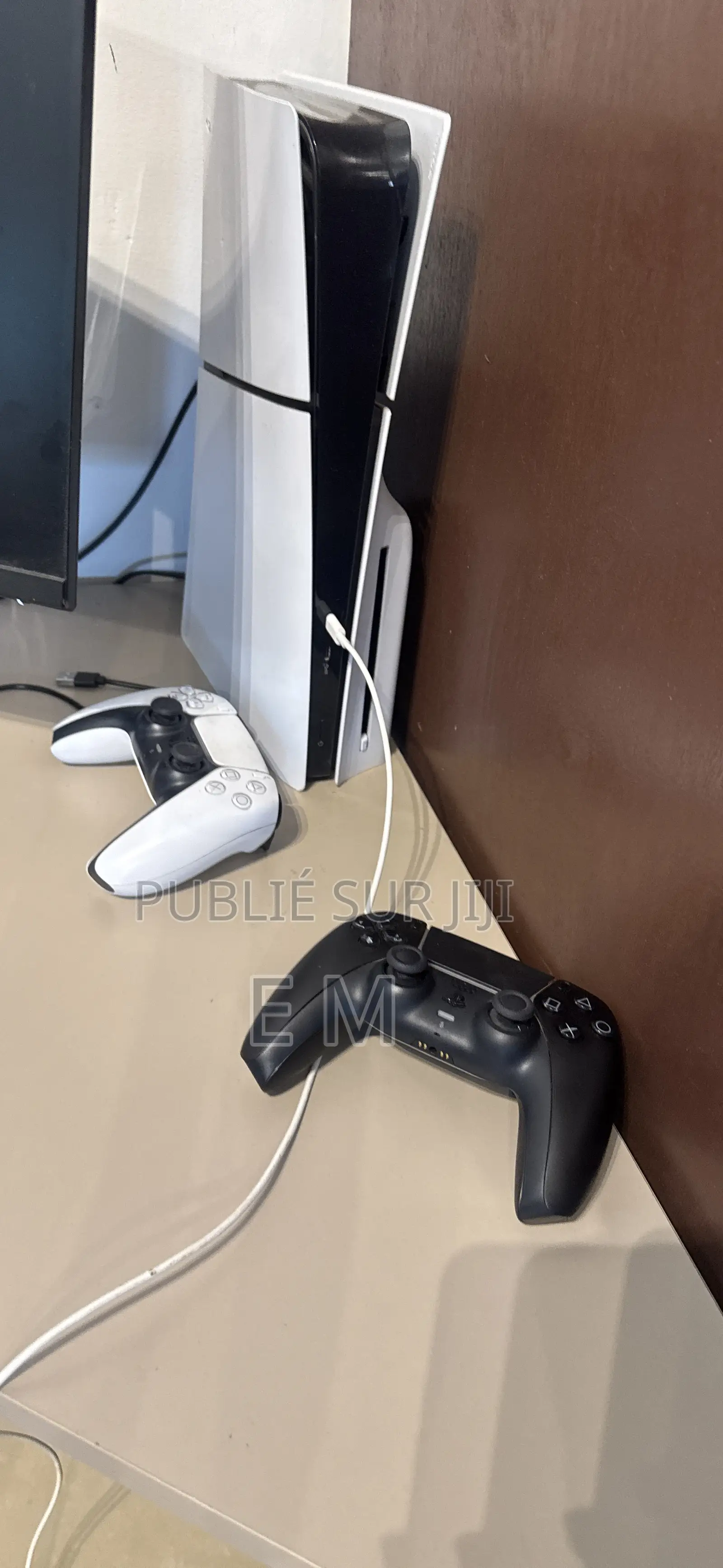 Ps5 + 2 Manettes + Fifa26
