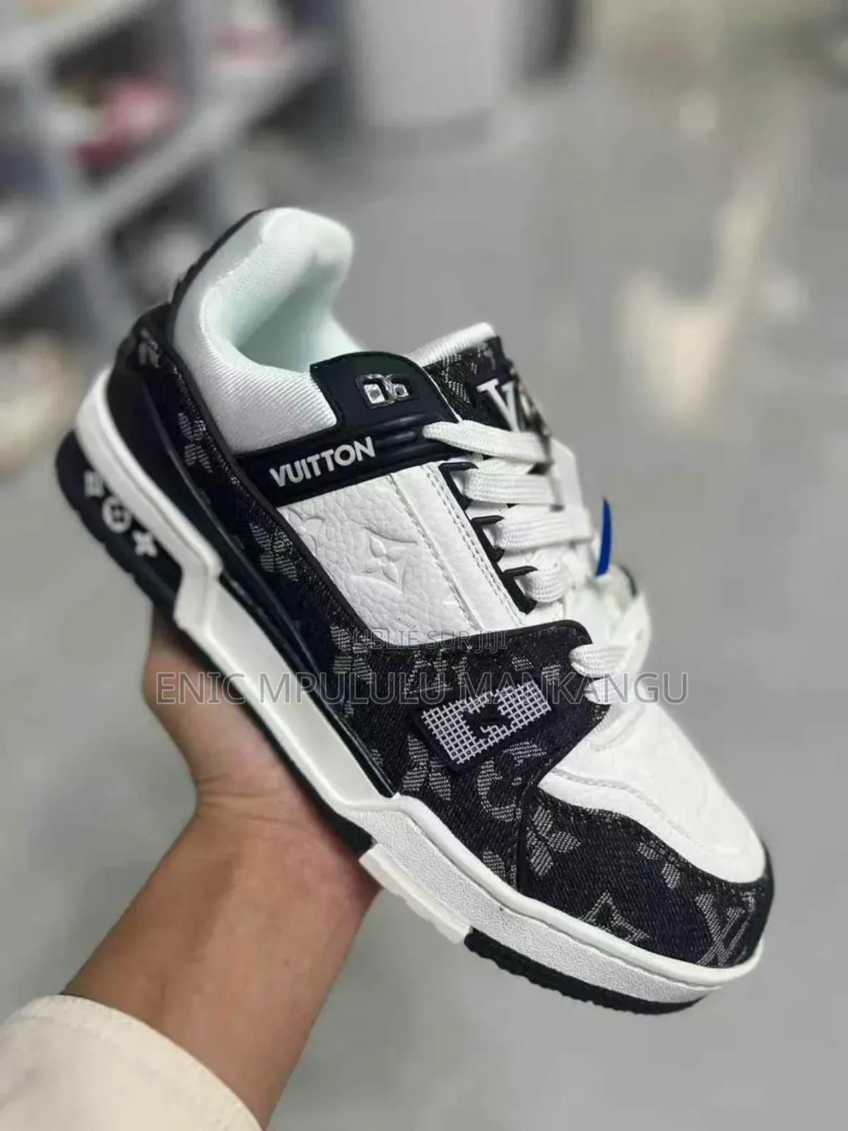 Arrivage À Pointe-Noire